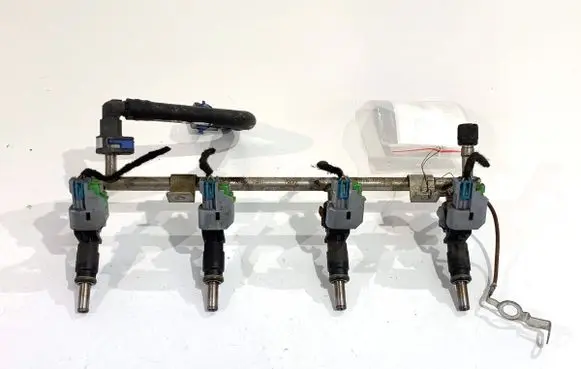 Opel Mokka Fuel main line pipe 55562599