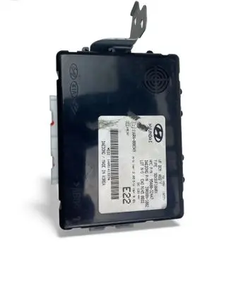 Hyundai i40 Door central lock control unit/module 954003Z447