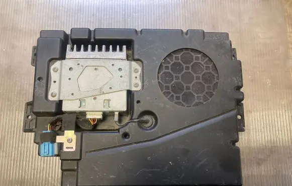 Honda CR-V Subwoofer speaker TLM1811 X25032H