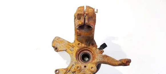 Volkswagen Golf V Front wheel hub