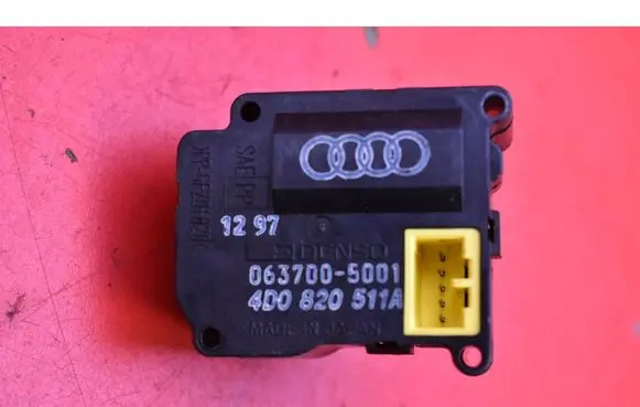 Audi A8 S8 D2 4D Air flap motor/actuator 4D0820511A
