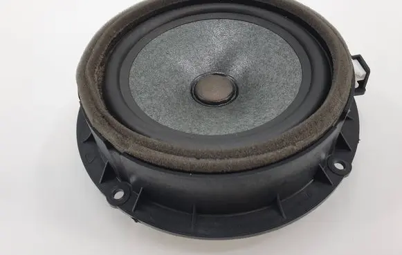 KIA Sorento Front door speaker FKP389R