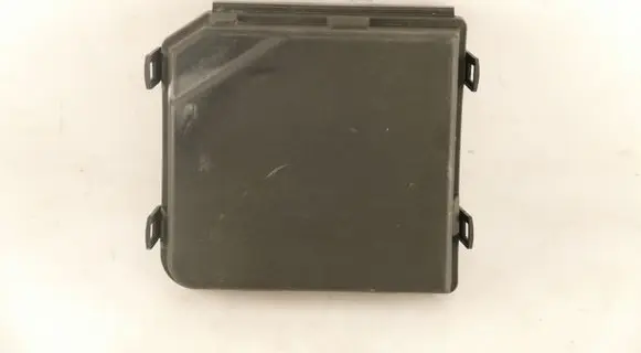 Nissan X-Trail T32 Fuse box cover