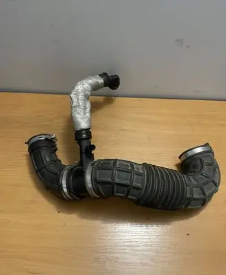 Ford Transit Turbo air intake inlet pipe/hose GK219F805AA GK219R504AB
