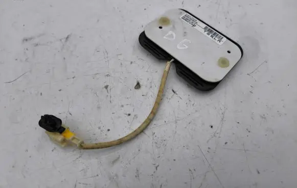 Tesla Model S Seat pressure sensor 100577800B 28335170A12941104