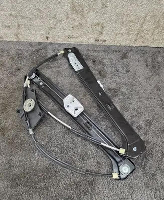Skoda Kamiq Front door window regulator with motor 654837462