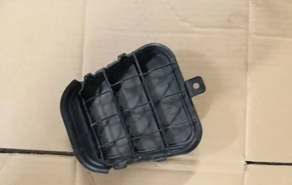 Seat Arona Quarter panel pressure vent 469819181B
