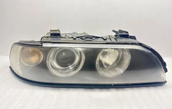 BMW 5 E39 Headlight/headlamp 15373000