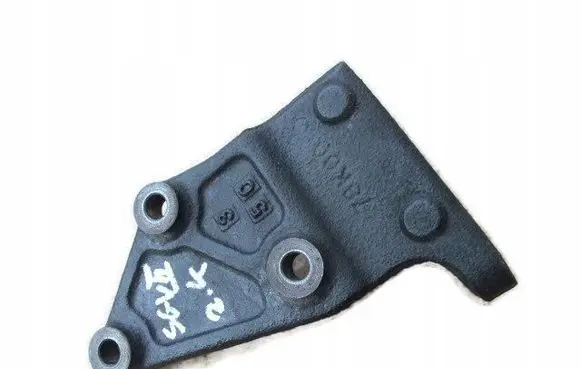 Citroen C4 Grand Picasso Power steering pump mounting bracket 