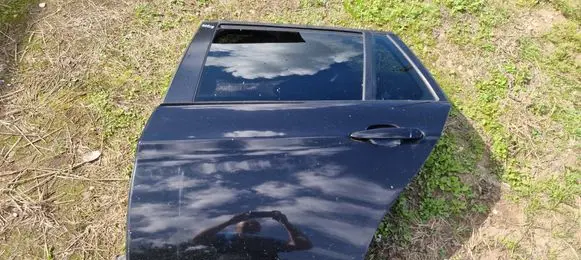 Rear door