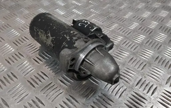 Mercedes-Benz E W124 Starter motor 0001108003