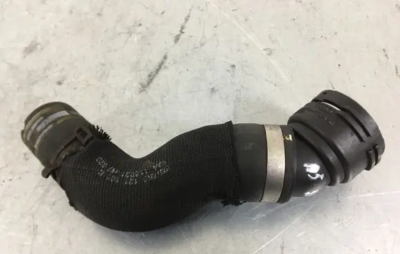 Audi A5 8T 8F Engine coolant pipe/hose 8K0121101K