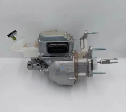 Nissan Leaf II (ZE1) Master brake cylinder EAC103503A