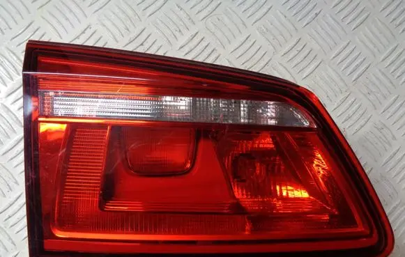 Volkswagen Golf Sportsvan Tailgate rear/tail lights 510945093K