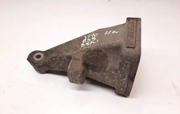 Mercedes-Benz Vito Viano W639 Engine mounting bracket A6462230204