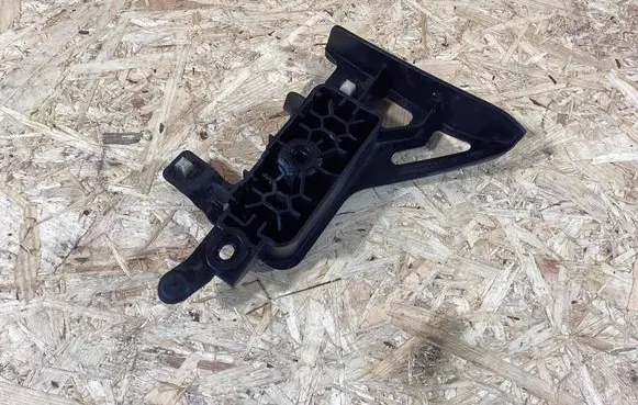 Porsche Cayenne (9Y0 9Y3) Front shock absorber mounting bracket 7p5802830a