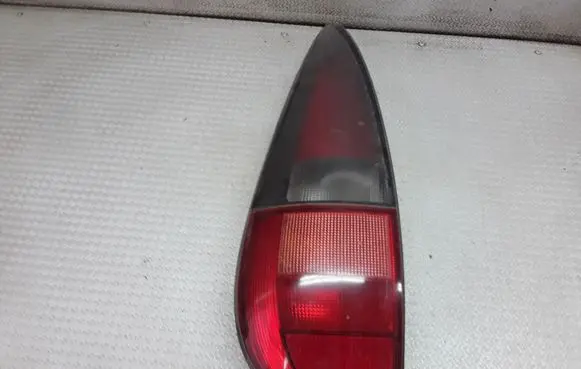 Renault Laguna I Rear/tail lights