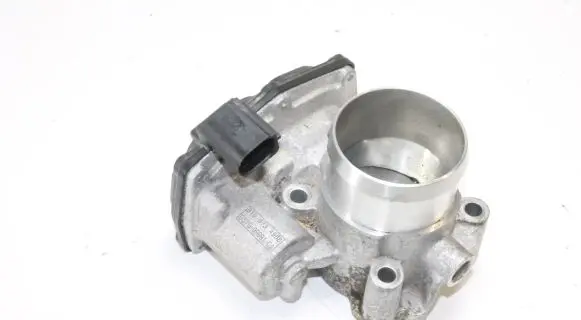 Ford Kuga II Throttle valve DS7G9F991CA