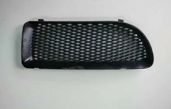 Skoda Felicia I Front bumper lower grill 6U0807490A