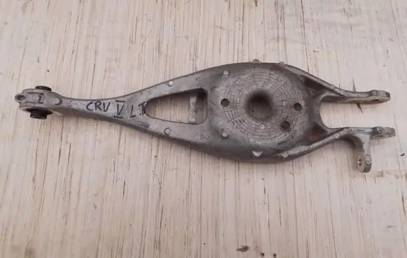 Honda CR-V Rear control arm 65566556