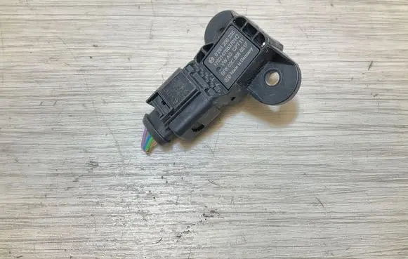 Skoda Fabia Mk3 (NJ) Air pressure sensor 03C906051E 0261230235 70214T053701C