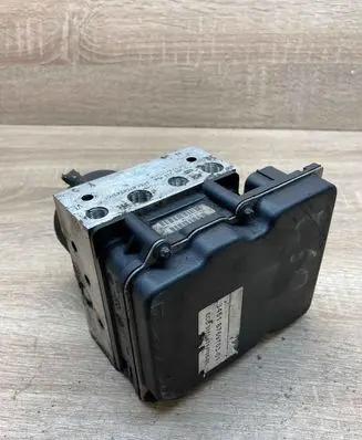 BMW 5 E60 E61 ABS Pump 6769703 0265950375 6758743