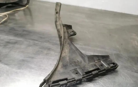 Audi A3 S3 8L Rear bumper mounting bracket 