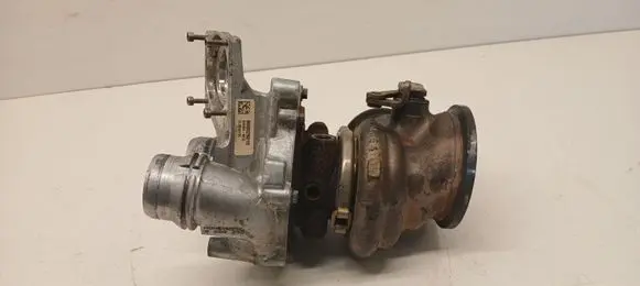 BMW 5 G30 G31 G38 Turbo 8600290 8400690015 829603