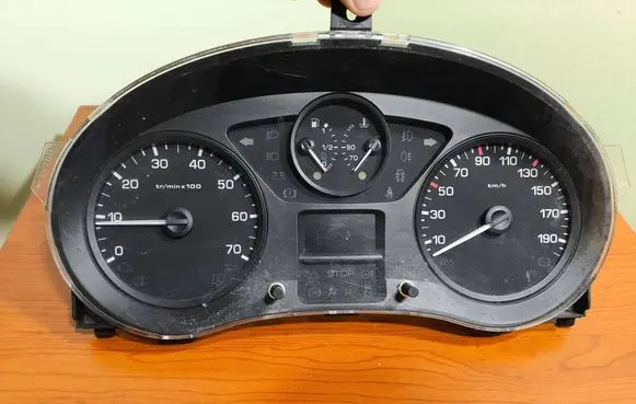Peugeot Expert Speedometer (instrument cluster) 