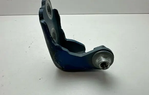 Ford Mustang VI Front door lower hinge 