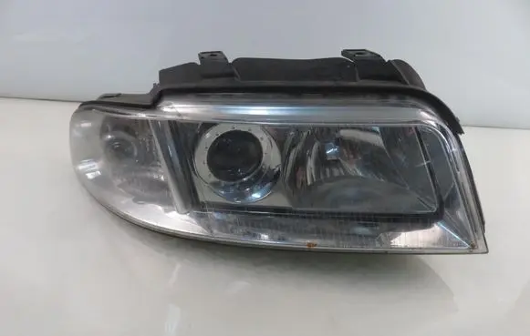 Audi A4 S4 B5 8D Headlight/headlamp