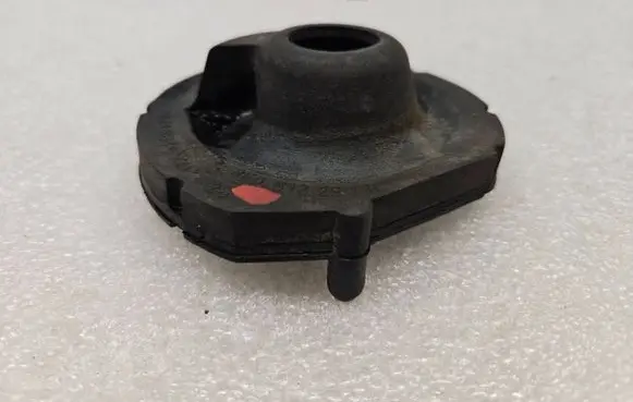 Audi A4 S4 B6 8E 8H Front coil spring rubber mount 8E0512297K