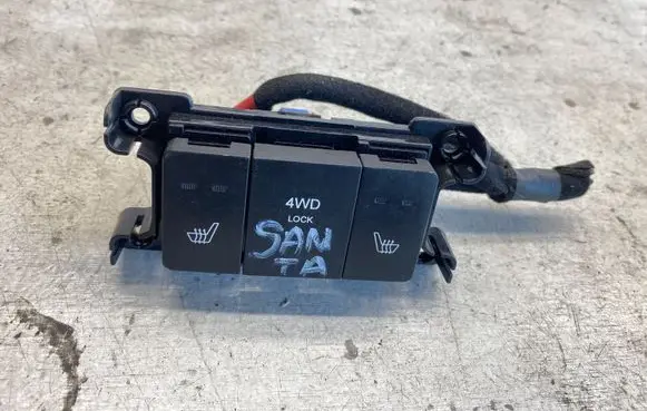 Hyundai Santa Fe Seat heating switch