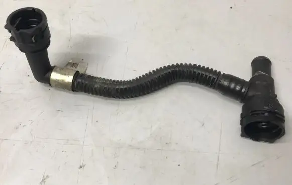Opel Insignia A Engine coolant pipe/hose 55566096