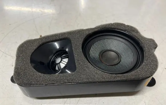 BMW X5 F15 Parcel shelf speaker 9294942 18353410 9421011