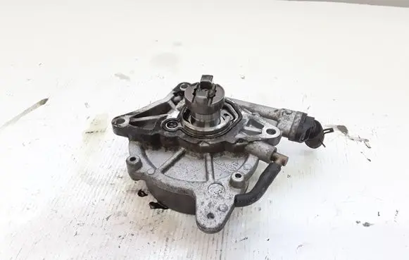 KIA Sorento Vacuum pump 288102F000