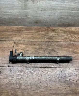 BMW 5 E60 E61 Fuel main line pipe 0445214030 000884