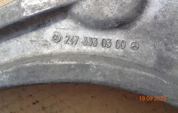 Mercedes-Benz GLB x247 Front wheel hub spindle knuckle A2473320100 19092025