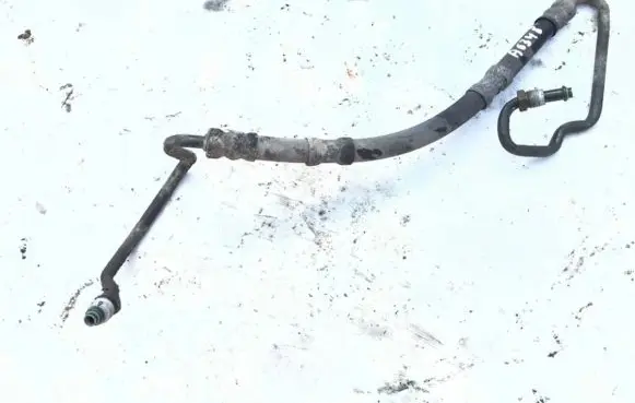 Power steering hose/pipe/line