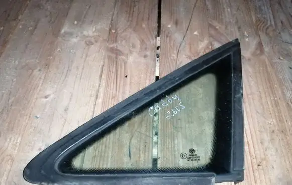 Volkswagen Caddy Front triangle window/glass 