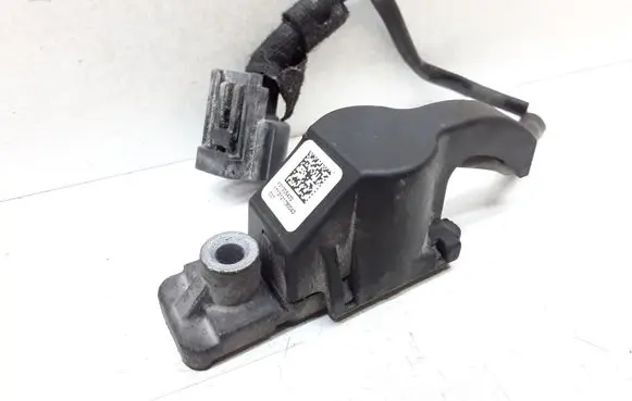 Volvo V40 Airbag deployment crash/impact sensor P31305432