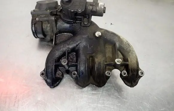 Volkswagen Transporter - Caravelle T5 Intake manifold