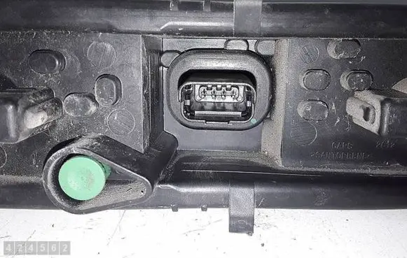 Peugeot 5008 Tail light bulb cover holder