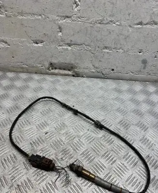 Volkswagen PASSAT CC Lambda probe sensor 06F906262