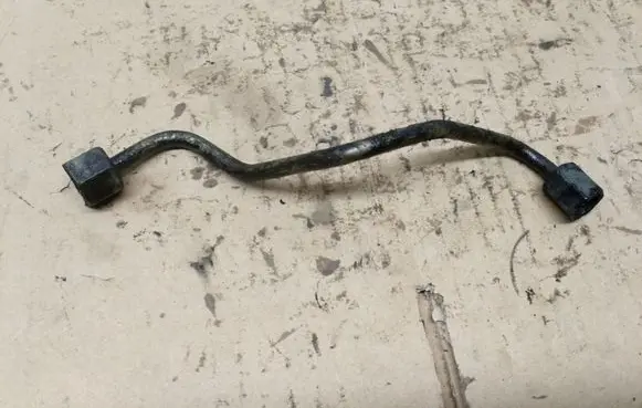 Ford Fiesta Fuel line pipe
