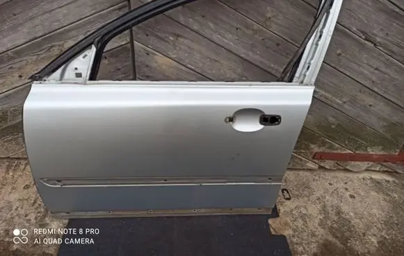 Volvo V50 Front door