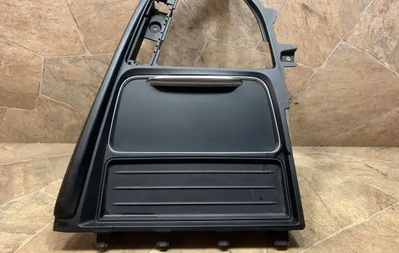 BMW 4 F36 Gran coupe Other center console (tunnel) element 82939002