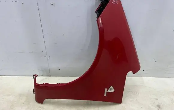 Mitsubishi Colt Fender