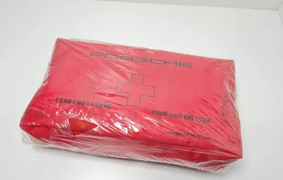 Porsche Cayenne (9PA) First aid kit 7L5860281