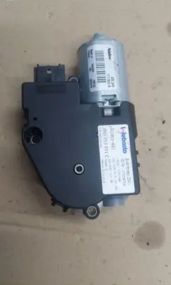 Sunroof motor/actuator